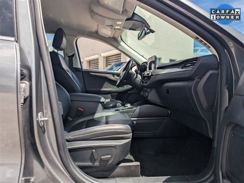 Used 2021 Ford Escape Titanium image 22
