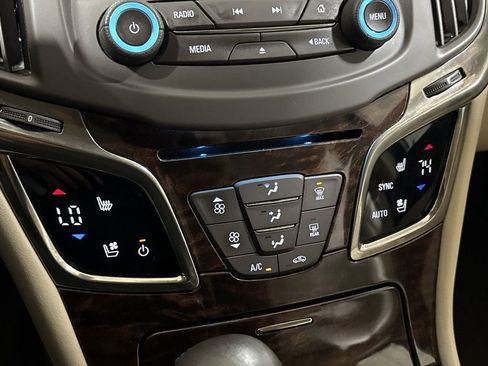 Used 2015 Buick LaCrosse Premium w/ Driver Confidence Package #1 FWD image 17