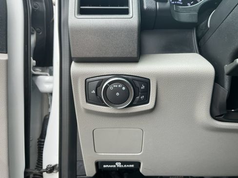 Used 2020 Ford F250 XL w/ Power Equipment Group AWD/4WD image 18