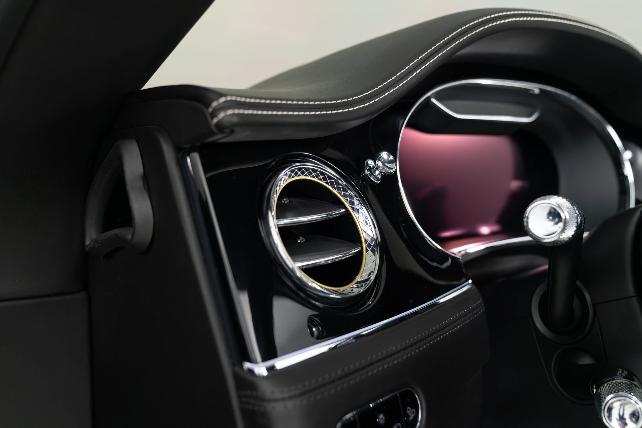 Used 2020 Bentley Continental GT V8 First Edition AWD/4WD image 14