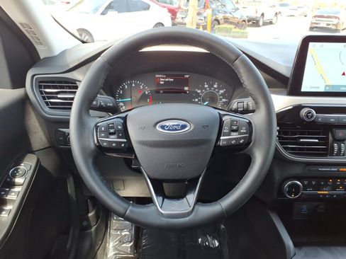 Certified 2022 Ford Escape SEL FWD image 19