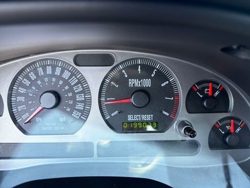 Used 2004 Ford Mustang Mach 1 image 16