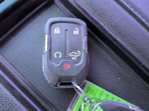 Used 2021 Chevrolet Silverado 1500 LT Trail Boss image 28