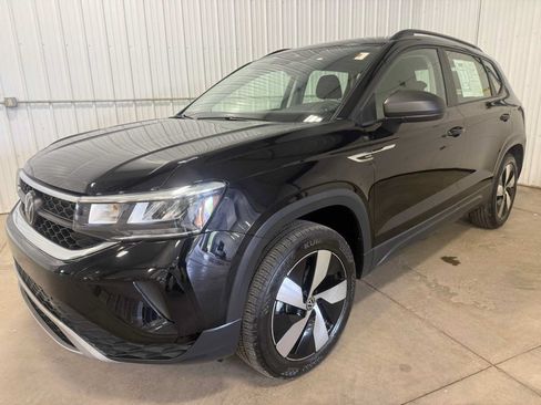 Used 2024 Volkswagen Taos S AWD/4WD image 6