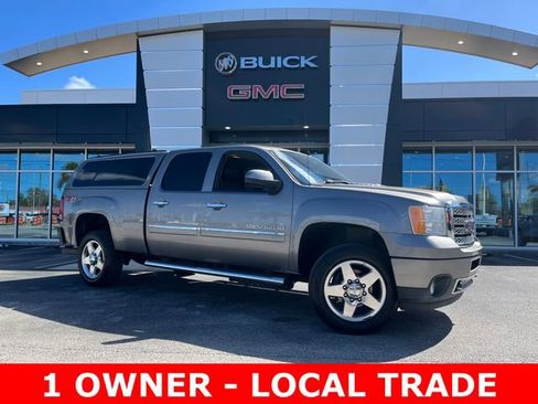 Used 2014 GMC Sierra 2500 Denali w/ Suspension Package, Off-Road image 1