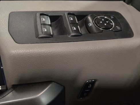 Used 2015 Ford F150 XLT w/ Equipment Group 302A Luxury RWD image 27