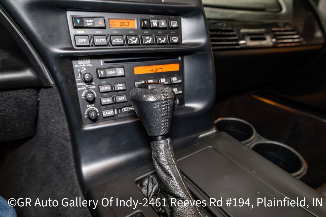 Used 1996 Chevrolet Corvette Coupe RWD image 15