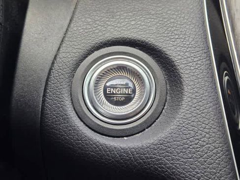 Used 2020 Mercedes-Benz C 300 Sedan image 17