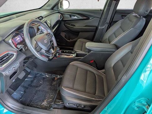 Used 2022 Chevrolet TrailBlazer RS w/ Sun and Liftgate Package FWD image 16
