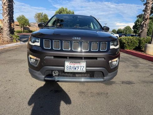 Used 2018 Jeep Compass Limited w/ Navigation Group AWD/4WD image 4