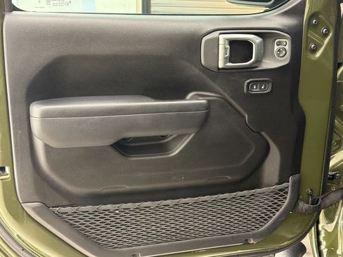 Used 2024 Jeep Wrangler Unlimited Sport AWD/4WD image 14