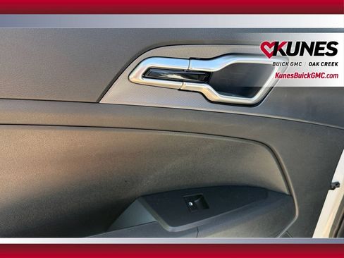 Used 2026 Kia Sportage LX FWD image 32