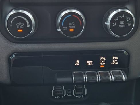 Used 2022 RAM 1500 Lone Star AWD/4WD image 18
