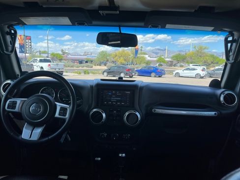 Used 2014 Jeep Wrangler Freedom Edition image 20