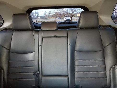 Used 2019 Toyota RAV4 XLE Premium image 16