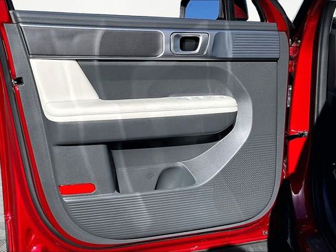 Used 2025 Hyundai Santa Fe SEL FWD image 23