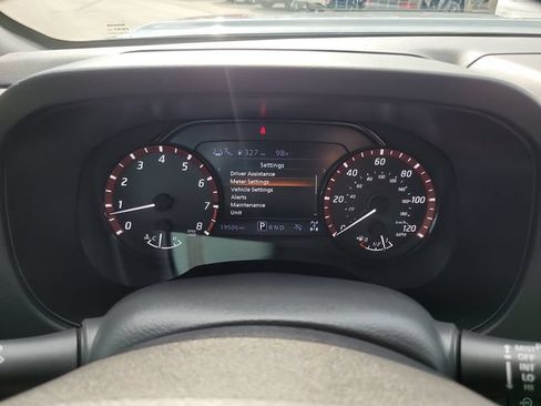 Used 2025 Nissan Frontier PRO-4X w/ Tow Package AWD/4WD image 29