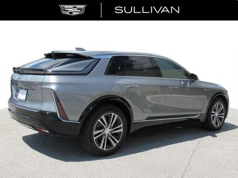 New 2025 Cadillac Lyriq Luxury image 6