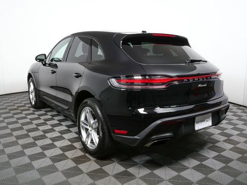 Certified 2022 Porsche Macan AWD image 3