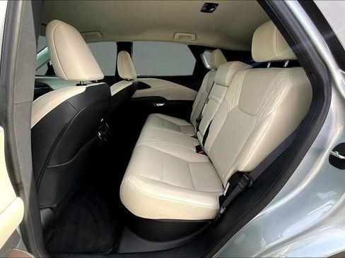 Used 2024 Lexus RX 350 FWD w/ Technology Package image 39