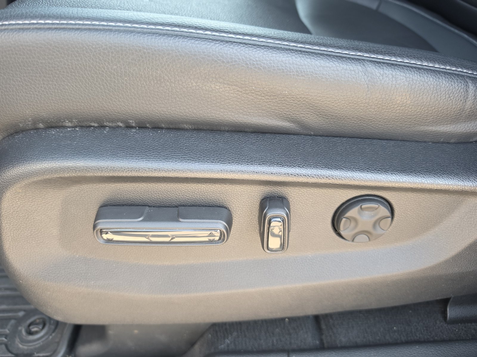 Used 2023 Honda Odyssey Touring image 11