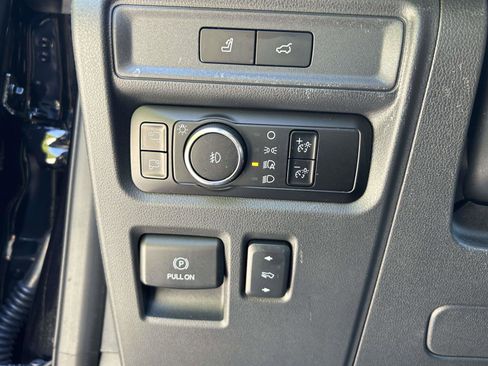 Used 2023 Ford Expedition Platinum image 23