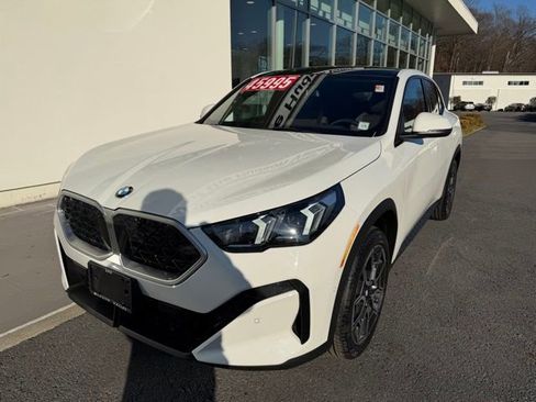 Used 2025 BMW X2 xDrive28i w/ Technology Package image 3