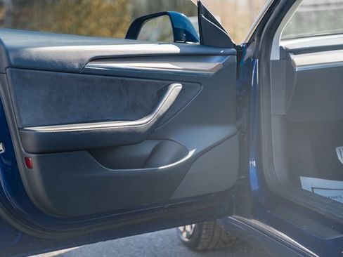 Used 2023 Tesla Model 3 Performance image 43