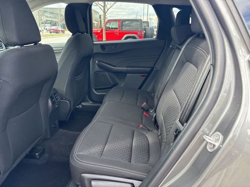 Used 2025 Ford Escape Active image 16