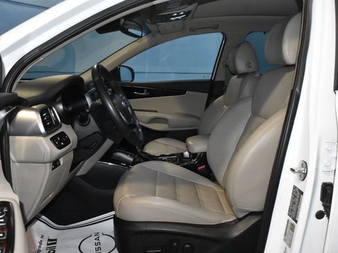 Used 2019 Kia Sorento EX w/ EX Touring Package AWD/4WD image 6
