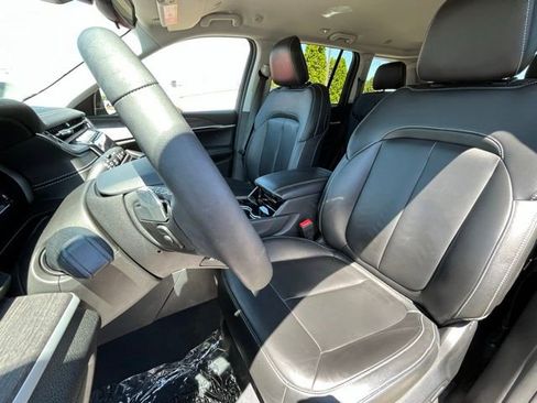 Used 2023 Jeep Grand Cherokee Limited AWD/4WD image 18