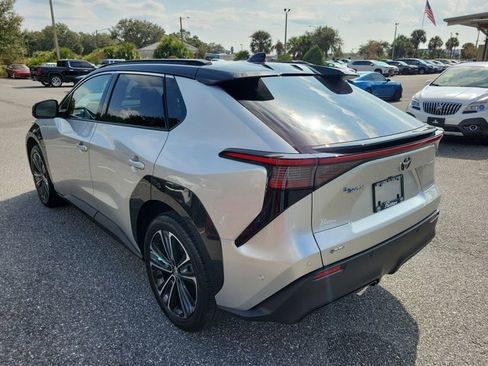 Used 2024 Toyota bZ4X Limited image 12