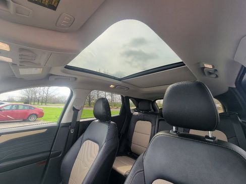 Used 2022 Ford Escape Titanium w/ Titanium Elite Package image 25