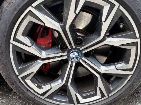 Used 2023 BMW i4 eDrive40 w/ M Sport Package RWD image 9