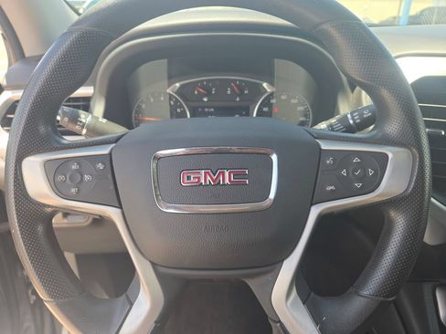 Used 2022 GMC Acadia SLE FWD image 22