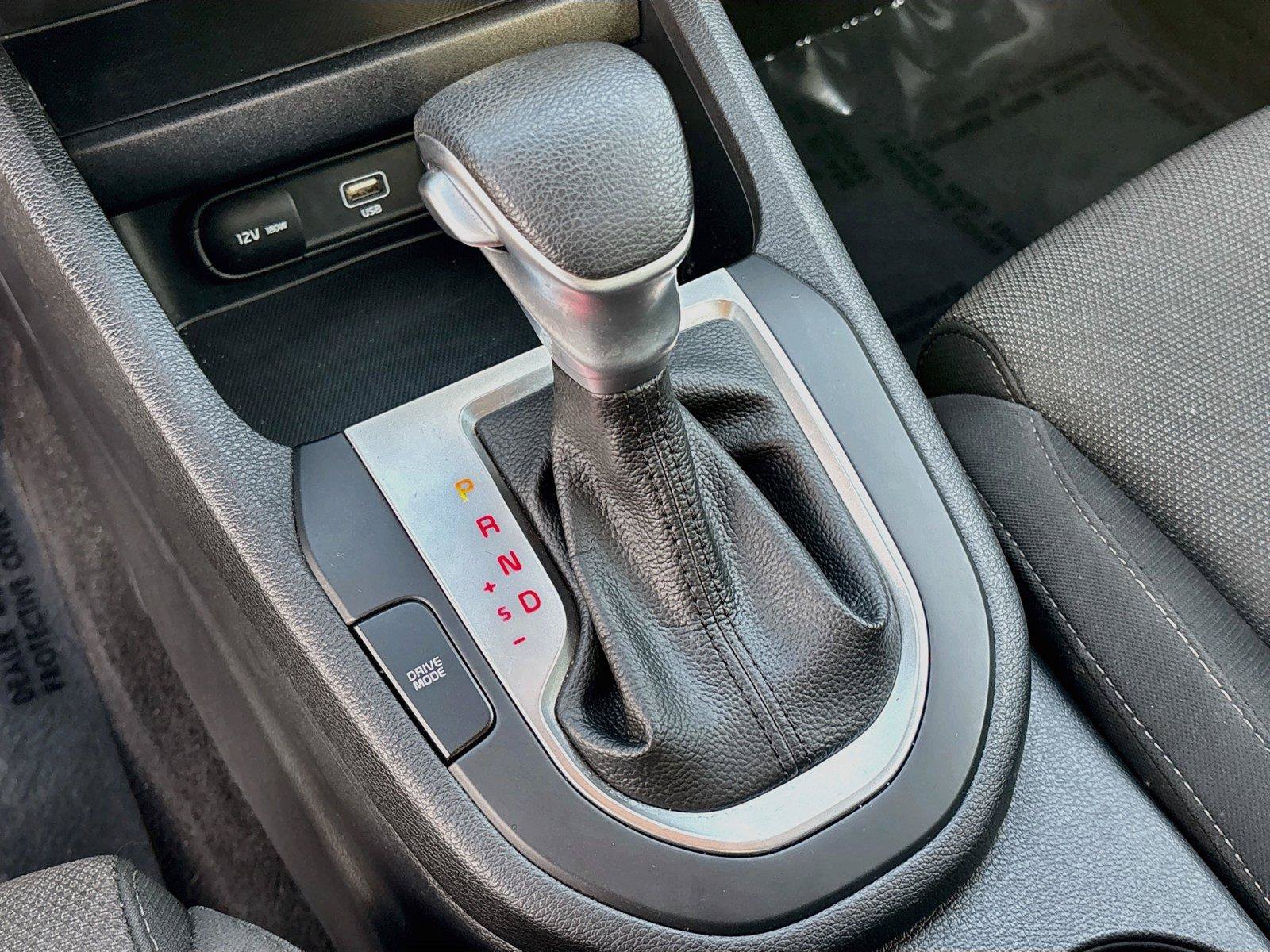Used 2022 Kia Forte LXS w/ LXS Technology Package FWD image 16