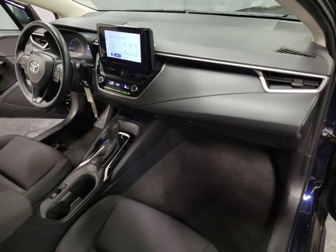 Used 2024 Toyota Corolla LE FWD image 31