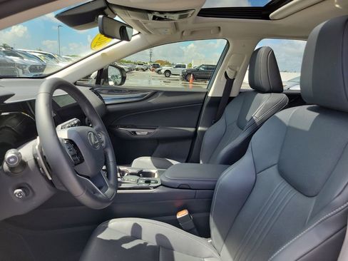 Used 2025 Lexus NX 250 FWD w/ Accessory Package (Z1) image 22