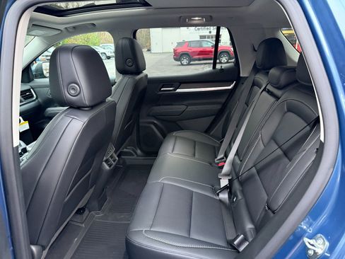 New 2026 GMC Terrain Denali w/ LPO, Floor Liner Package image 17