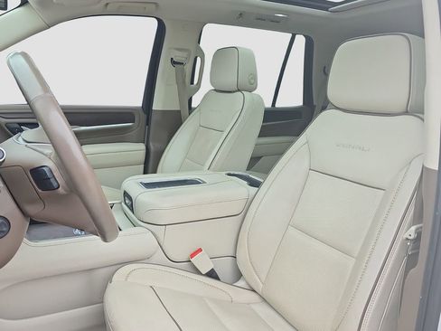 Used 2022 GMC Yukon Denali AWD/4WD image 7