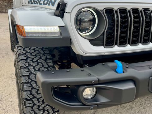 Used 2025 Jeep Wrangler Unlimited Rubicon 4xe image 58
