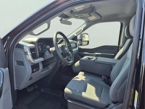 New 2026 Ford F250 XLT w/ FX4 Off-Road Package AWD/4WD image 17