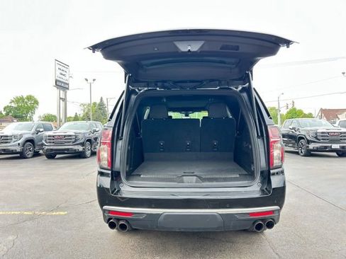 Used 2021 Chevrolet Suburban High Country AWD/4WD image 10