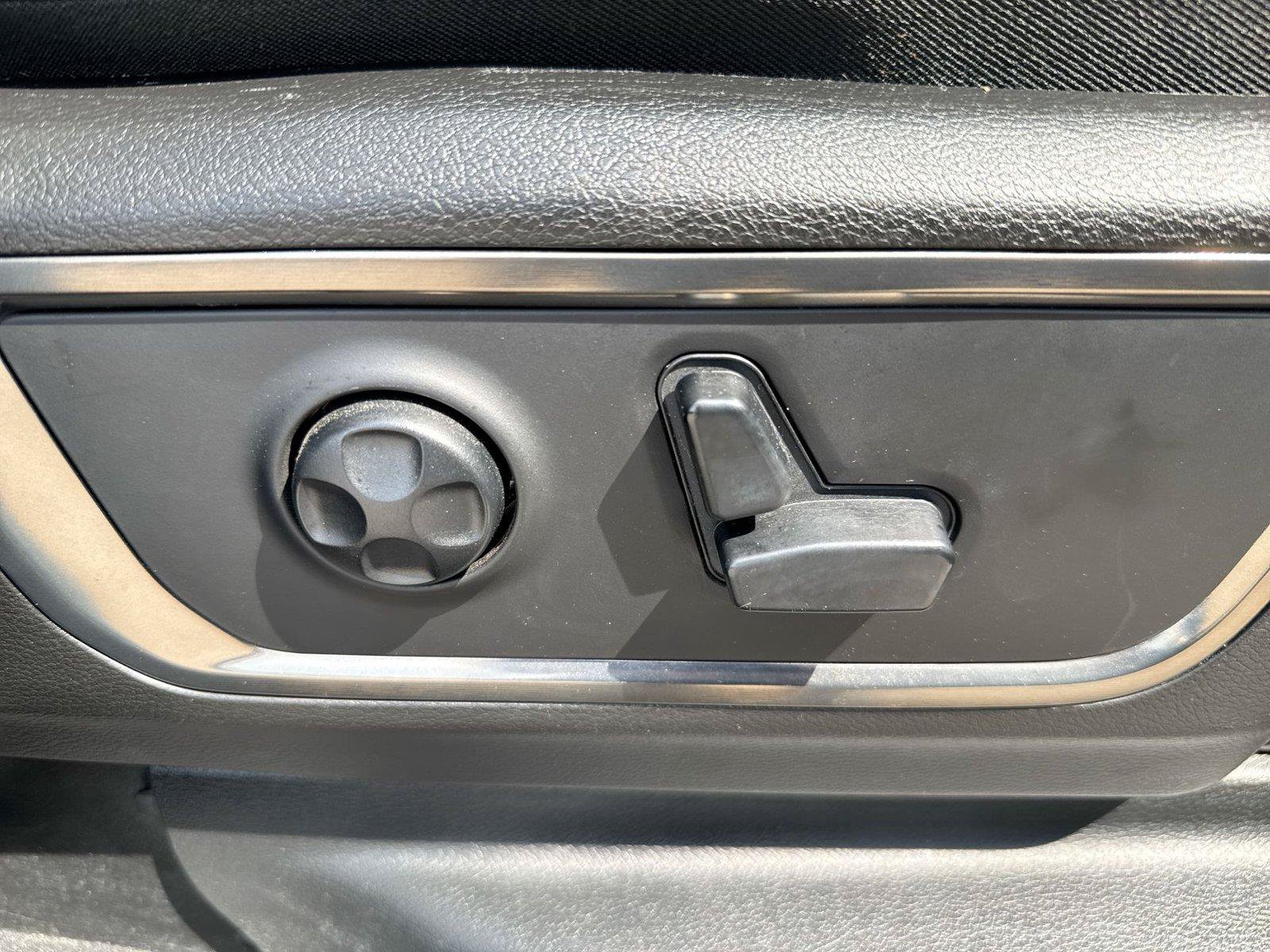 Used 2019 RAM 1500 Limited AWD/4WD image 18