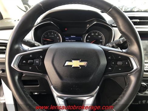 Used 2021 Chevrolet TrailBlazer LT FWD image 13