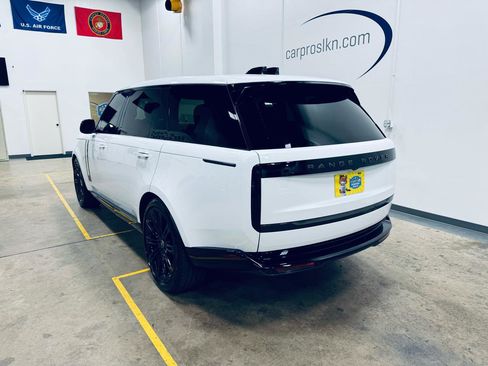 Used 2025 Land Rover Range Rover Long Wheelbase SE image 5