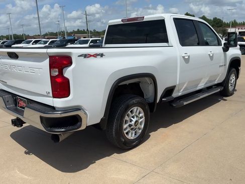 Used 2025 Chevrolet Silverado 2500 LT w/ Convenience Package AWD/4WD image 7