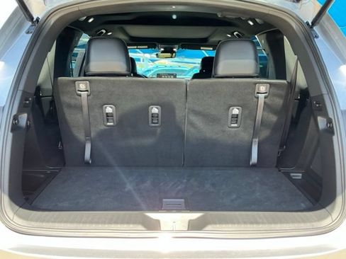 Certified 2025 Honda Pilot TrailSport image 6
