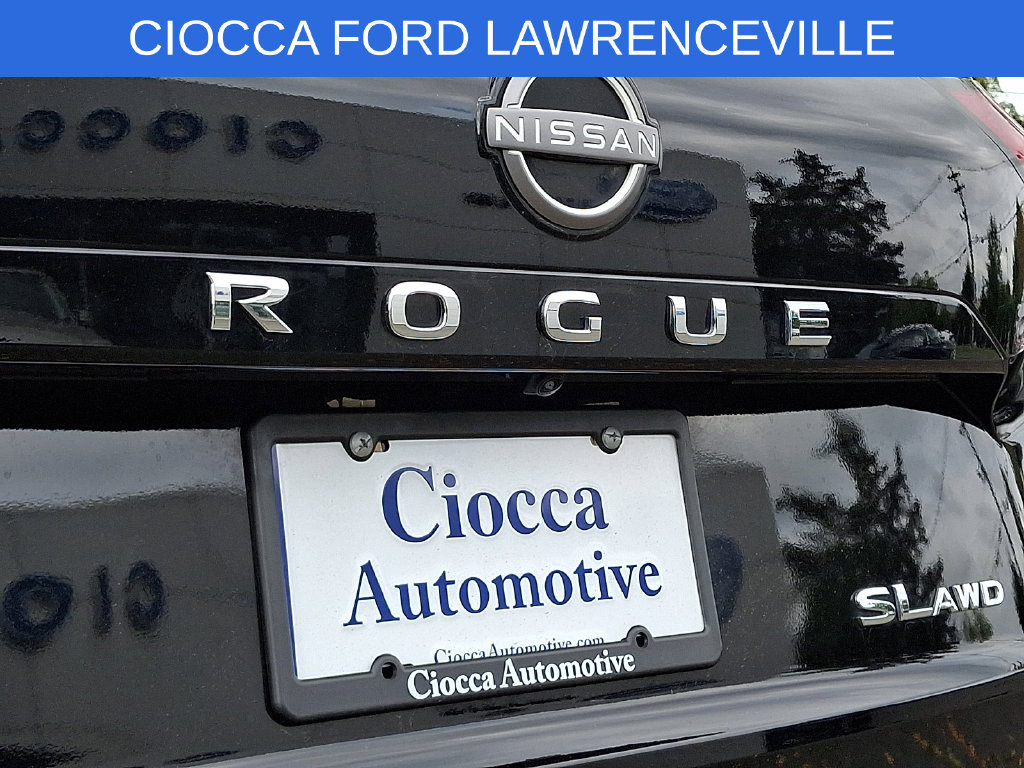 Used 2023 Nissan Rogue SL AWD/4WD image 32