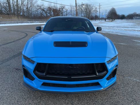 Used 2024 Ford Mustang GT Premium w/ GT Performance Package image 4